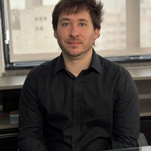 Dr. Diego Carminhotto