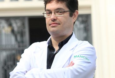 Dr. Lucas Silveira